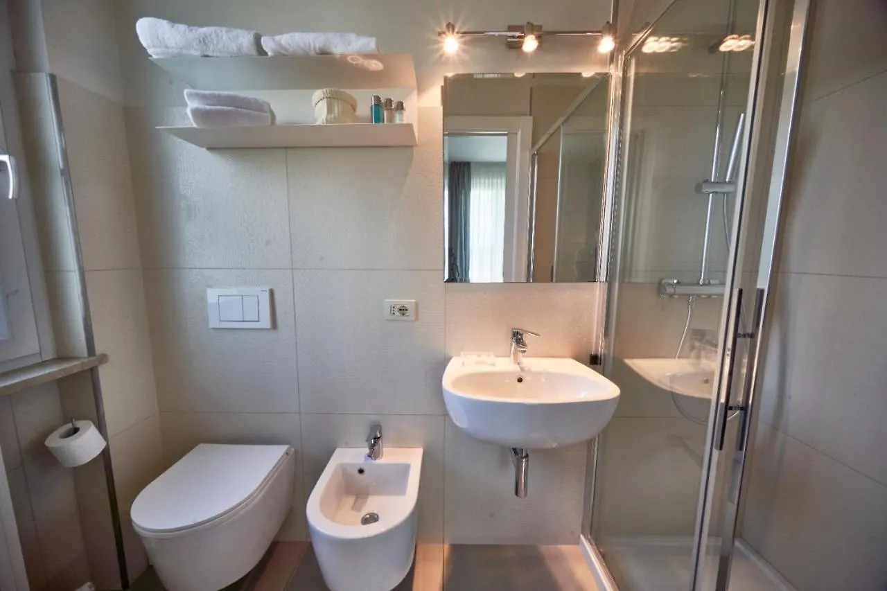 Hotel Clodia - Adults Only Sirmione 3*,  Itálie