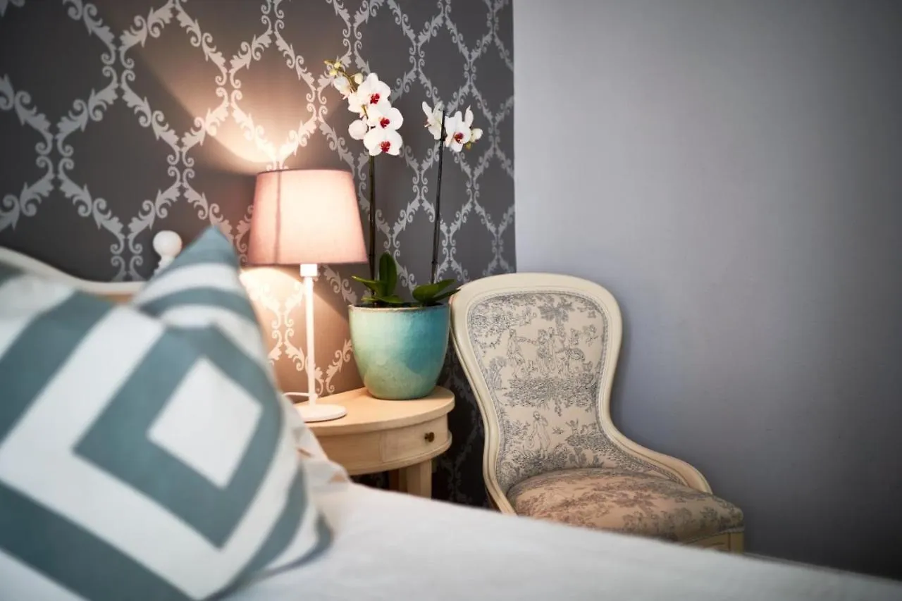 Hotel Clodia - Adults Only Сирмионе